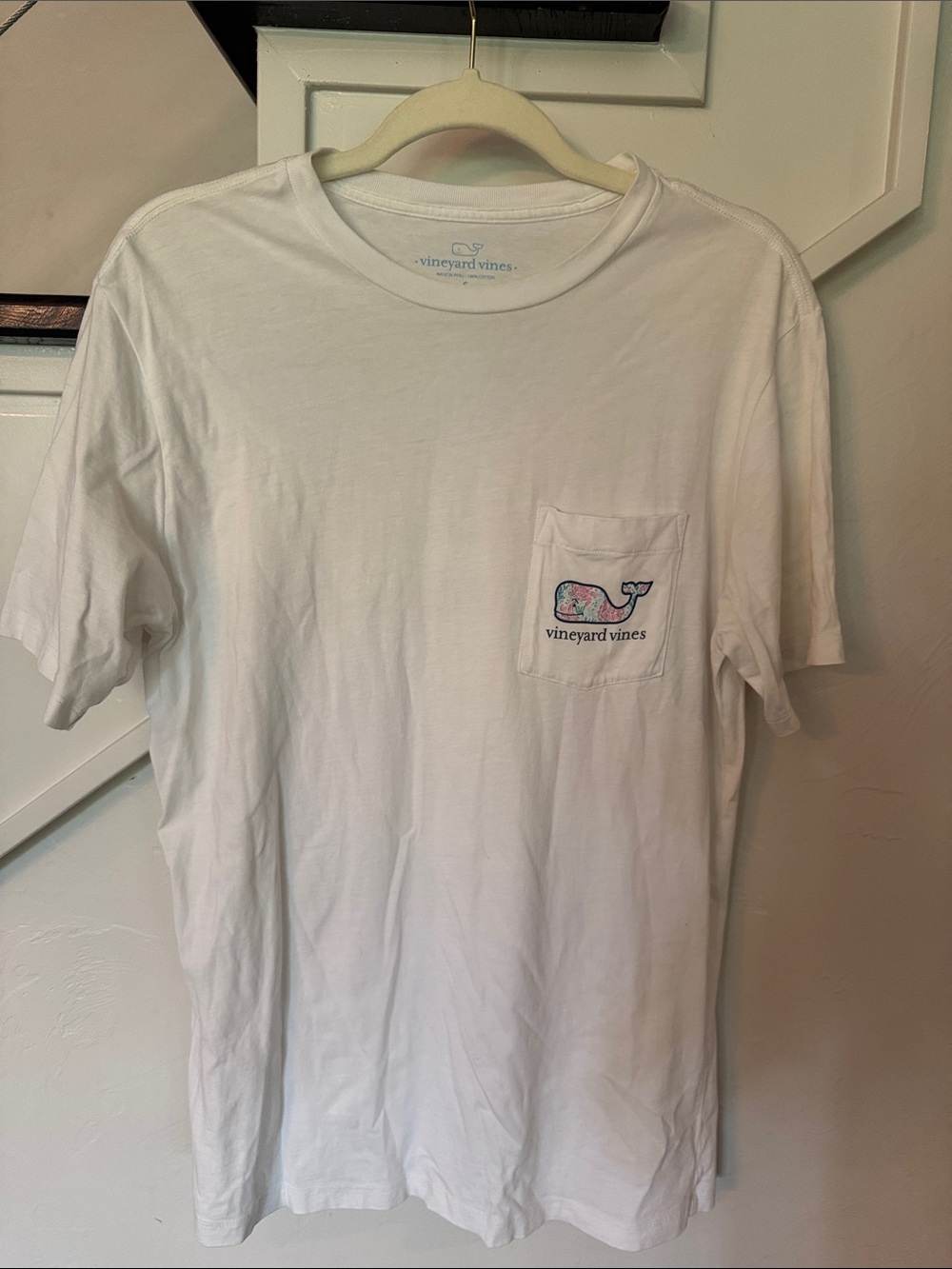 Vineyard Vines White Short Sleeve Pocket Tee with Multicolor Whale